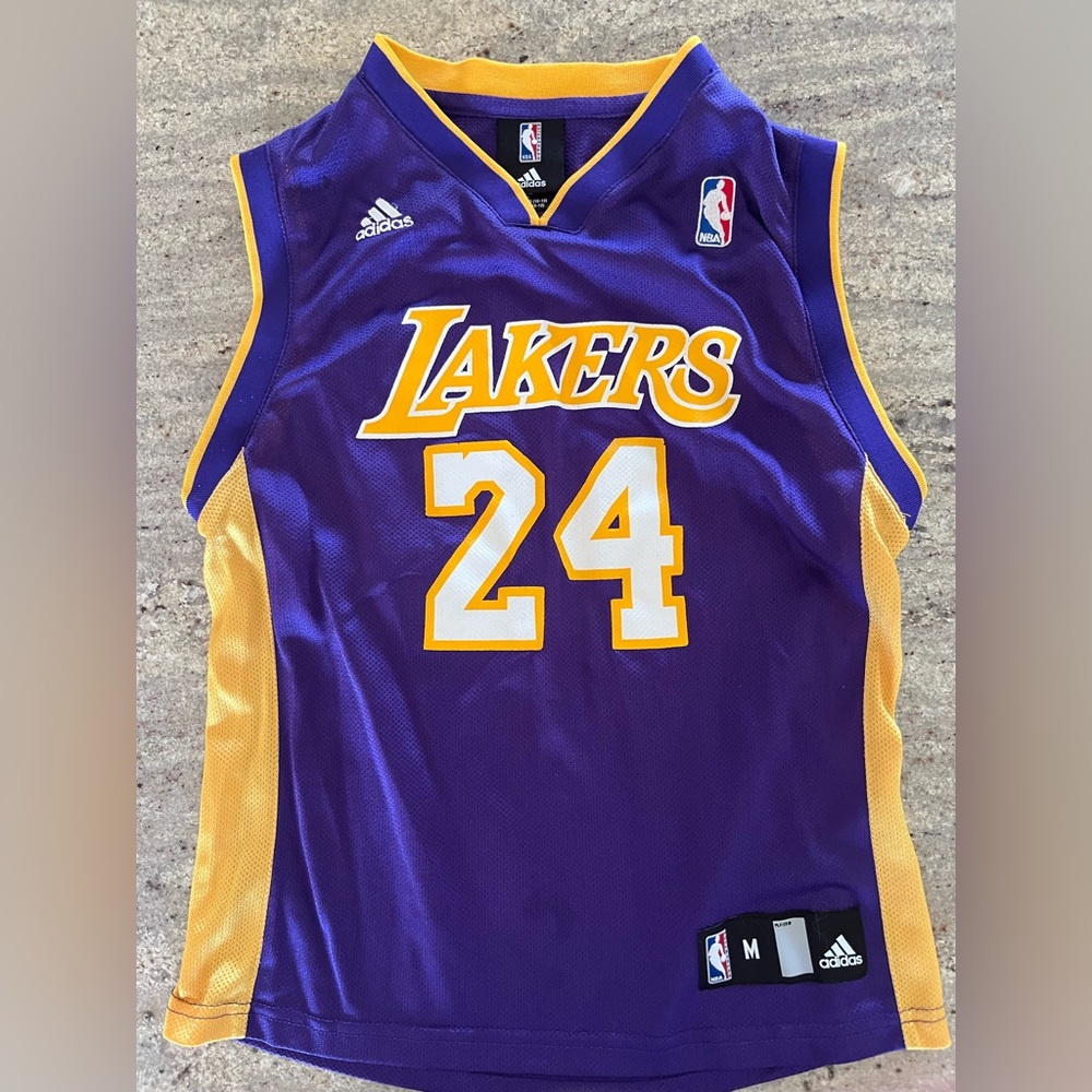 Youth Med (10-12) Adidas Los Angeles Lakers Kobe Bryant #24 NBA Replica Jersey